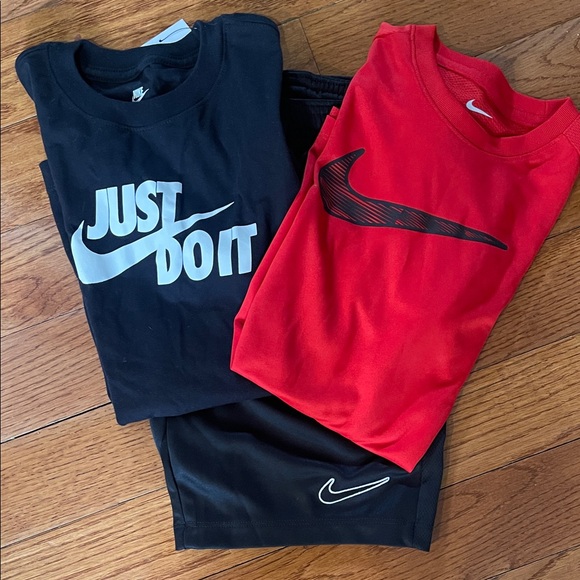 Nike Other - Nike Black and Red Set (3pc)